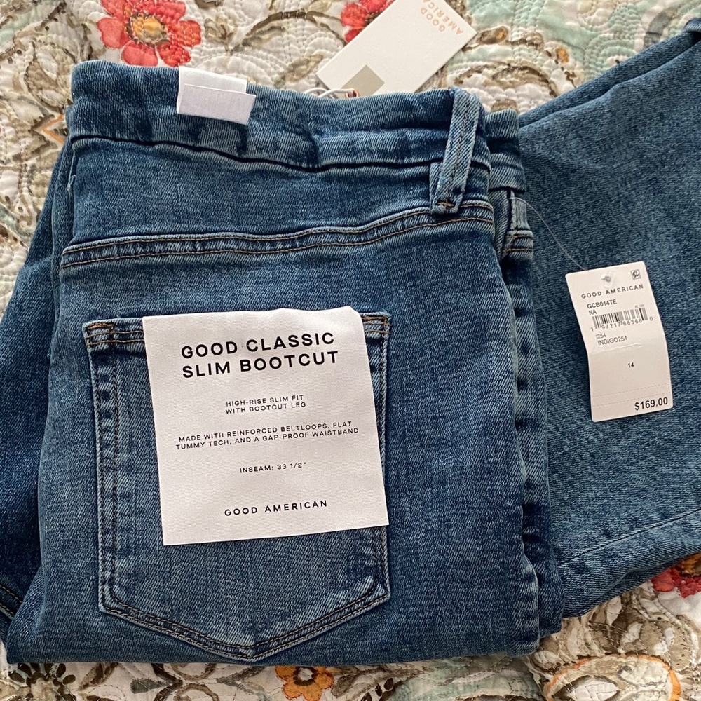 NWT Good American Classic Slim Bootcut jeans - Picture 4 of 6